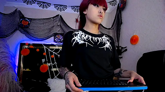 Bunny O online show from 10-18-25, 09:59