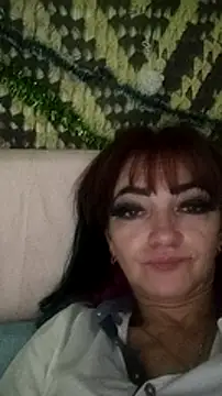 Snapshot of SweetLeila40 chatting on 12-25-24, 03:38 SweetLeila40 online show from 12-25-24, 03:38