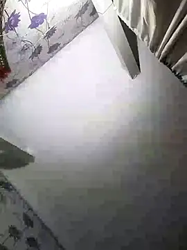 Snapshot of SweetLeila40 chatting on 12-27-24, 06:31 SweetLeila40 online show from 12-27-24, 06:31