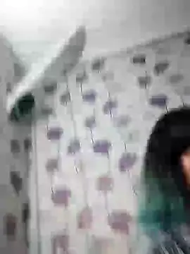 Snapshot of SweetLeila40 chatting on 02-13-25, 09:17 SweetLeila40 online show from 02-13-25, 09:17