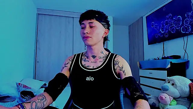 juniior 2311  online show from 02-03-26, 08:03