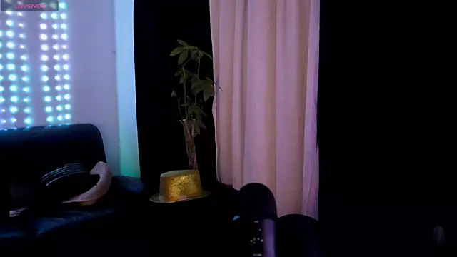 DamienSliick online show from 11-24-25, 08:36