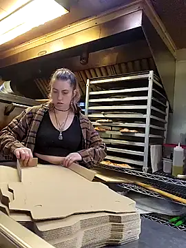 Snapshot of lavenderdelights chatting on 01-07-25, 09:35 lavenderdelights online show from 01-07-25, 09:35