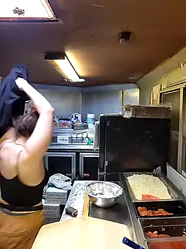 Snapshot of lavenderdelights chatting on 01-22-25, 08:17 lavenderdelights online show from 01-22-25, 08:17