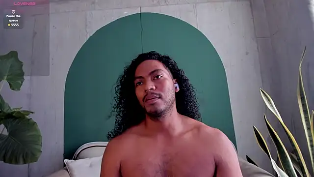 noah jones   online show from 12-02-25, 07:31