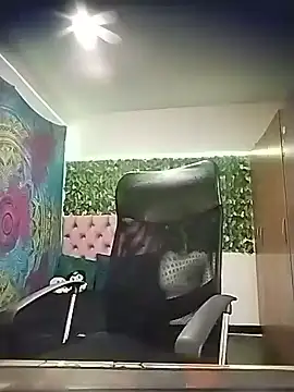 BurningVenus12 online show from 11-26-25, 05:19