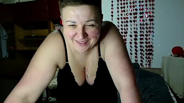 Snapshot of Annet1912 chatting on 02-18-25, 10:14 Annet1912 online show from 02-18-25, 10:14