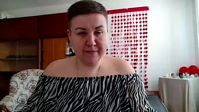 Snapshot of Annet1912 chatting on 03-08-25, 10:54 Annet1912 online show from 03-08-25, 10:54
