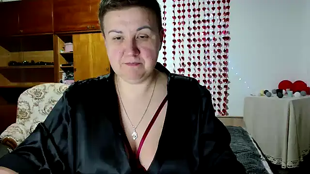 Snapshot of Annet1912 chatting on 03-17-25, 07:04 Annet1912 online show from 03-17-25, 07:04