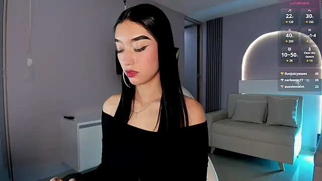 Snapshot of millieskinny_ chatting on 10-24-25, 11:50 millieskinny online show from 10-24-25, 11:50