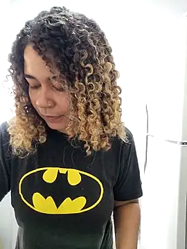 VitoriaFernandes online show from 02-16-26, 02:13