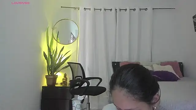 Snapshot of Sophie_sweett19 chatting on 09-12-25, 05:13 Sophie sweett19 online show from 09-12-25, 05:13