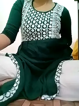 Arohi is Live online show from 12-19-24, 08:13