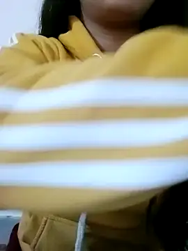 Arohi is Live online show from 01-14-25, 05:08