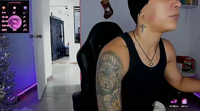 ZhoeStrong online show from 12-26-24, 05:08