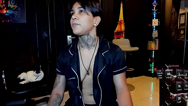 ZhoeStrong online show from 10-11-25, 10:52