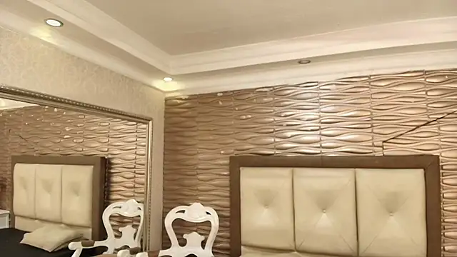 sofiaclauss online show from 10-23-25, 07:56