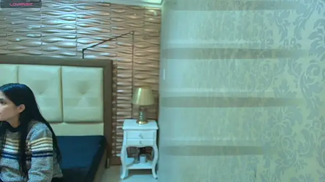 sofiaclauss online show from 11-14-25, 01:59