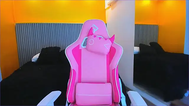  SofiaCortez  online show from 01-06-25, 03:19