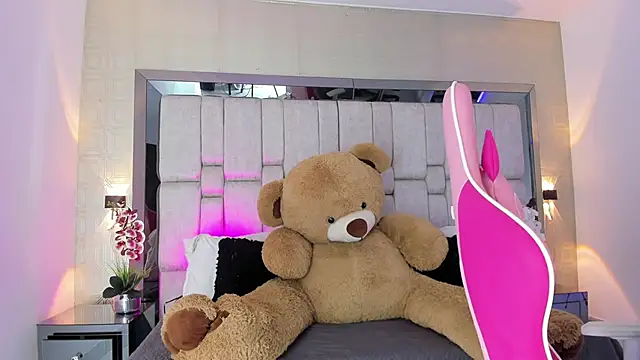  SofiaCortez  online show from 01-14-25, 12:03