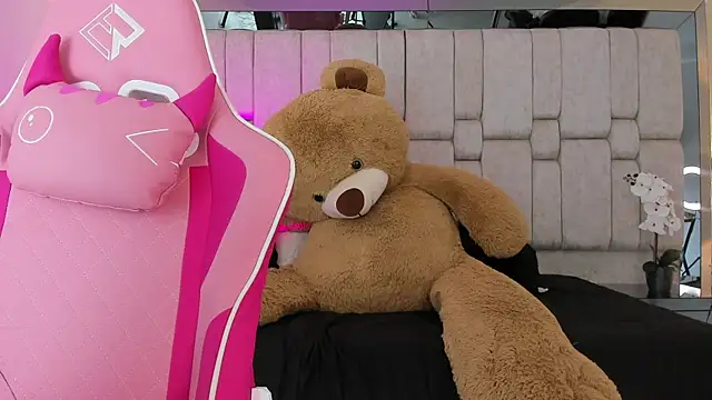 SofiaCortez  online show from 02-03-25, 03:38