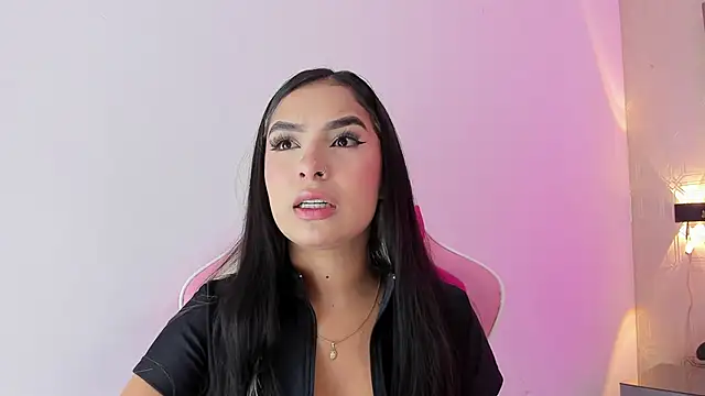  SofiaCortez  online show from 02-12-25, 07:45