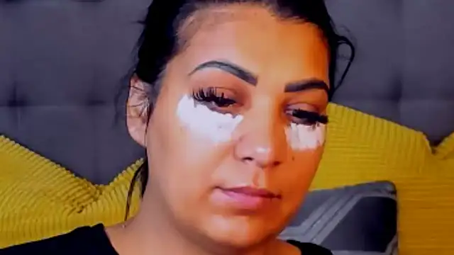 Snapshot of AmyCubes chatting on 02-09-26, 04:05 AmyCubes online show from 02-09-26, 04:05