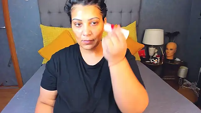 Snapshot of AmyCubes chatting on 02-21-26, 05:52 AmyCubes online show from 02-21-26, 05:52