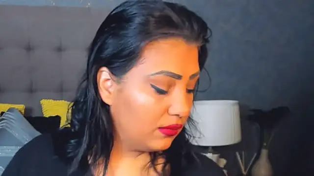 Snapshot of AmyCubes chatting on 02-25-26, 04:44 AmyCubes online show from 02-25-26, 04:44