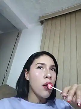 kendaall jenner  online show from 12-14-24, 04:01