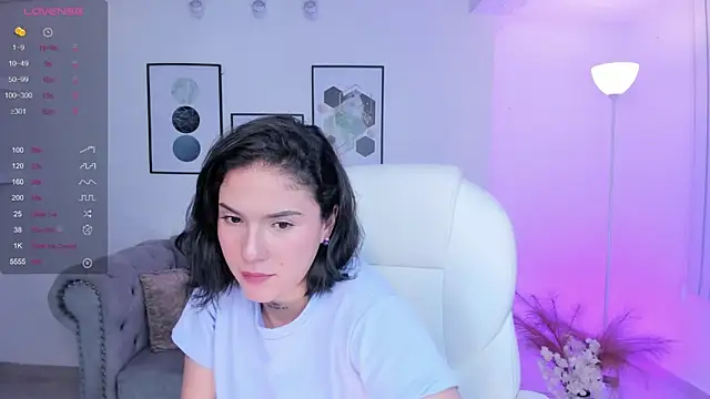 kendaall jenner  online show from 12-20-24, 01:58