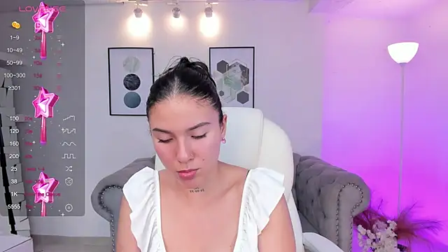 kendaall jenner  online show from 12-21-24, 03:36