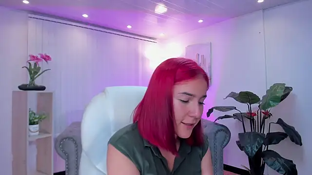 kendaall jenner  online show from 02-13-25, 05:16