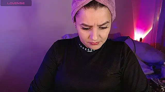 Lu perez online show from 01-09-25, 01:08