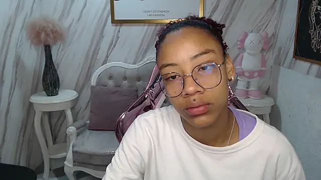 Violeth b online show from 02-18-25, 12:39