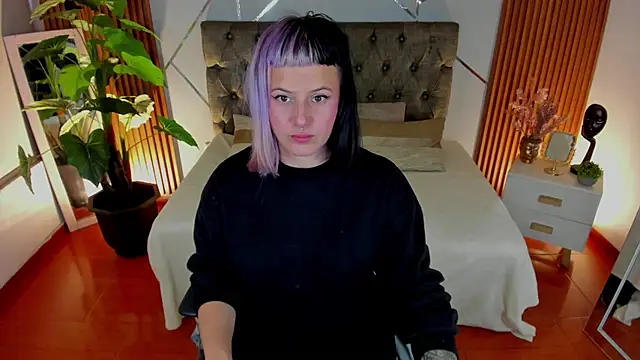 Snapshot of Amapola_07 chatting on 01-10-25, 02:13 Amapola 07 online show from 01-10-25, 02:13