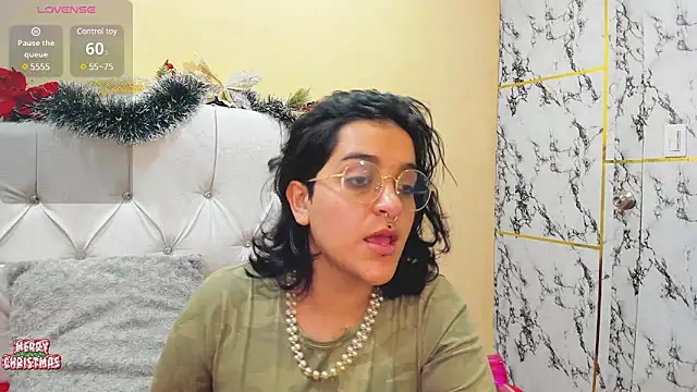 Snapshot of kory_mansson chatting on 12-13-24, 08:04 kory mansson online show from 12-13-24, 08:04