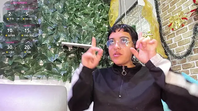 Snapshot of kory_mansson chatting on 01-04-25, 12:27 kory mansson online show from 01-04-25, 12:27