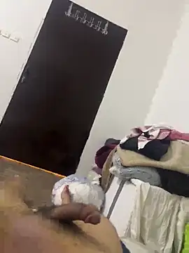 Snapshot of talall12345 chatting on 10-19-25, 06:41 talall12345 online show from 10-19-25, 06:41