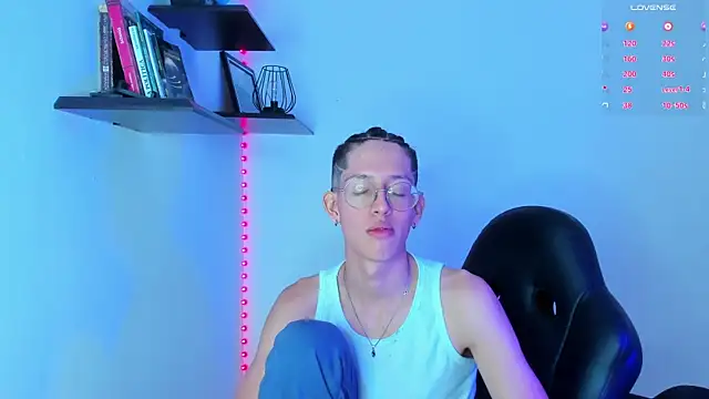 manu vera online show from 01-12-25, 02:24