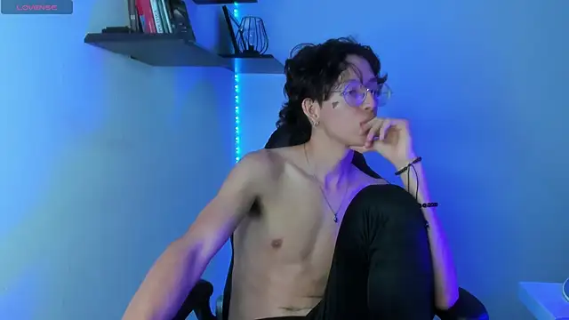 manu vera online show from 02-15-25, 01:53