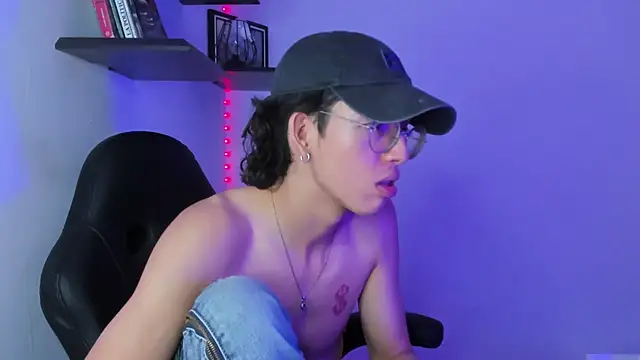 manu vera online show from 02-28-25, 10:28