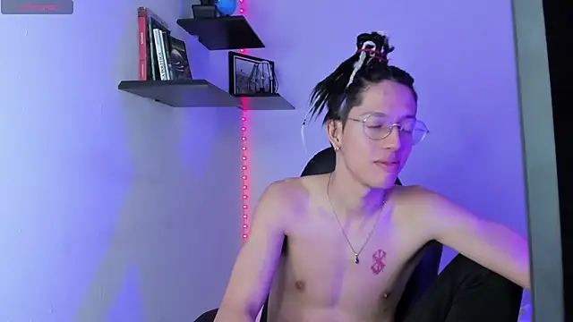 manu vera online show from 03-16-25, 06:09