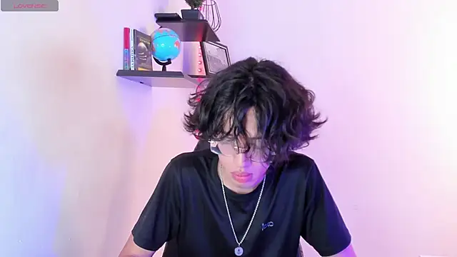 manu vera online show from 09-17-25, 08:54