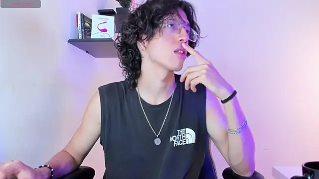 manu vera online show from 09-27-25, 08:14