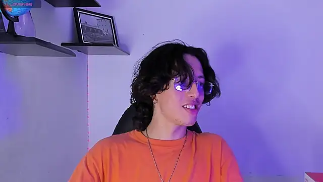 manu vera online show from 11-14-25, 02:32