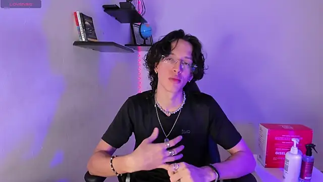 manu vera online show from 11-15-25, 03:26