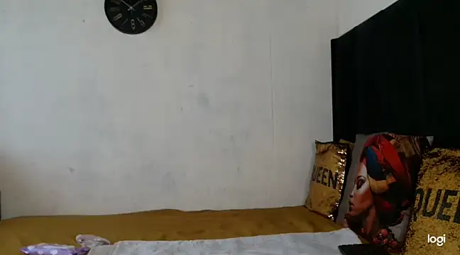 quenliyasa online show from 01-11-25, 08:33