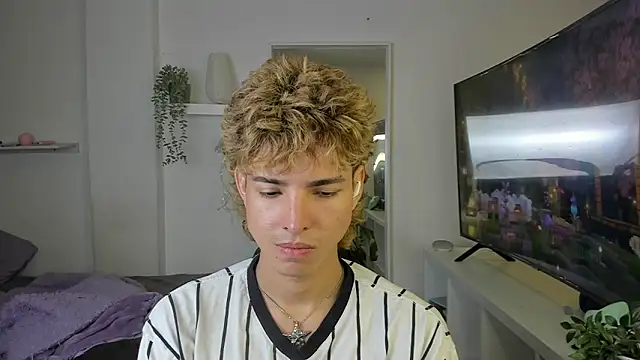 santy-kitty online show from 11-08-25, 01:28