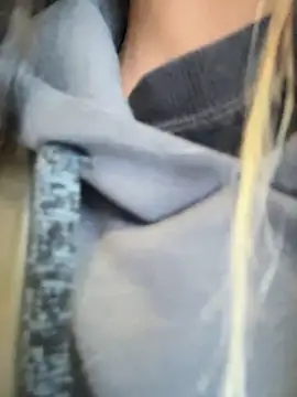 Snapshot of EemaHaruki chatting on 10-08-25, 06:27 EemaHaruki online show from 10-08-25, 06:27